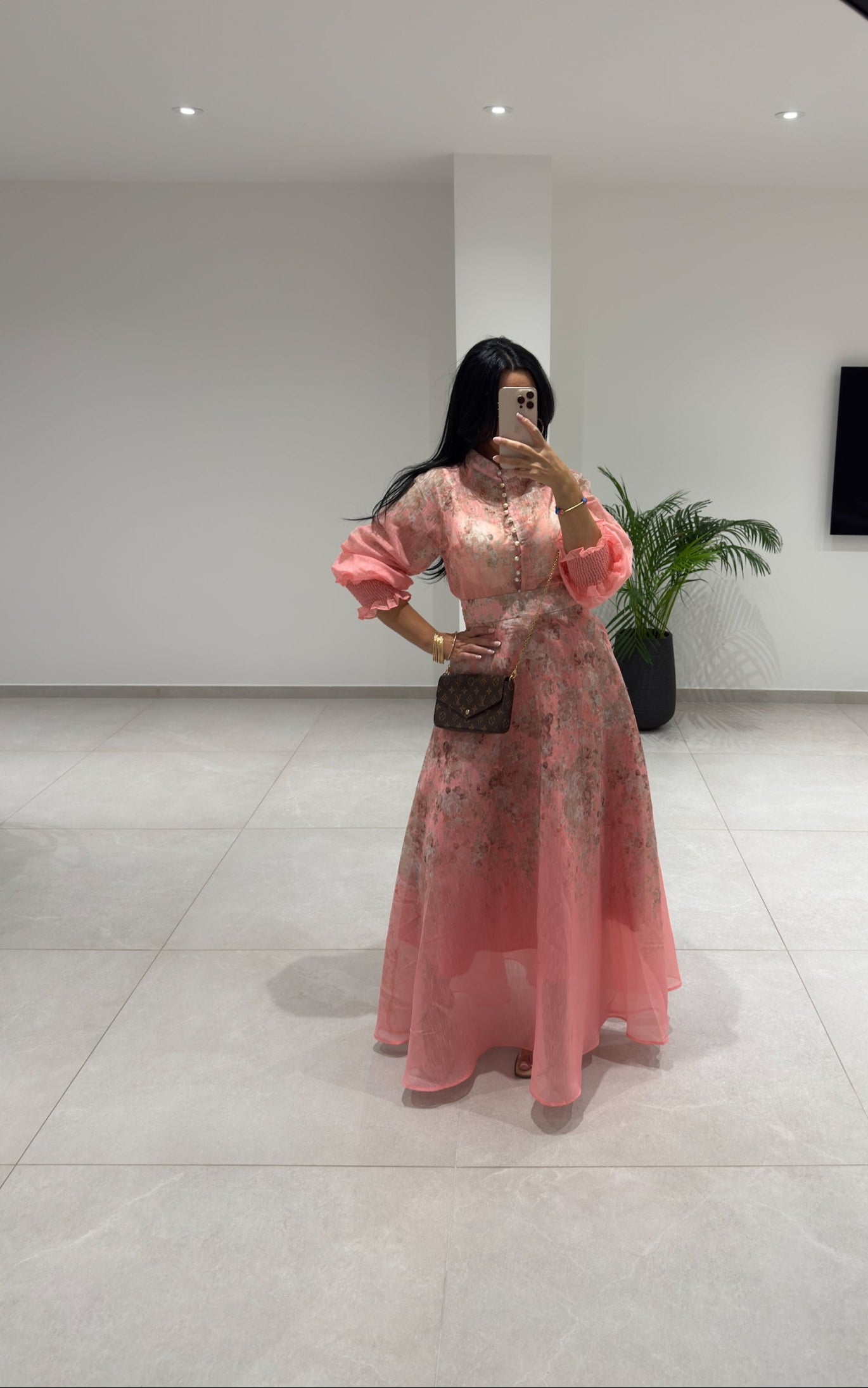 ENSEMBLE CHEMISIER ET JUPE LONGUE DUBAI ROSE SAUMON FLEURIE