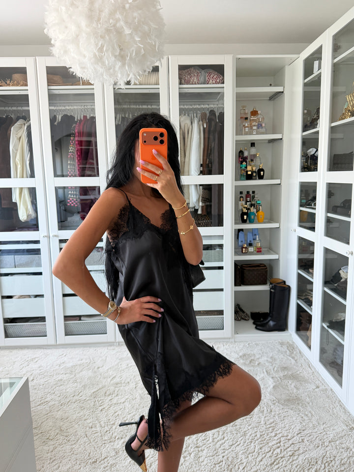 Robe Satiné noir