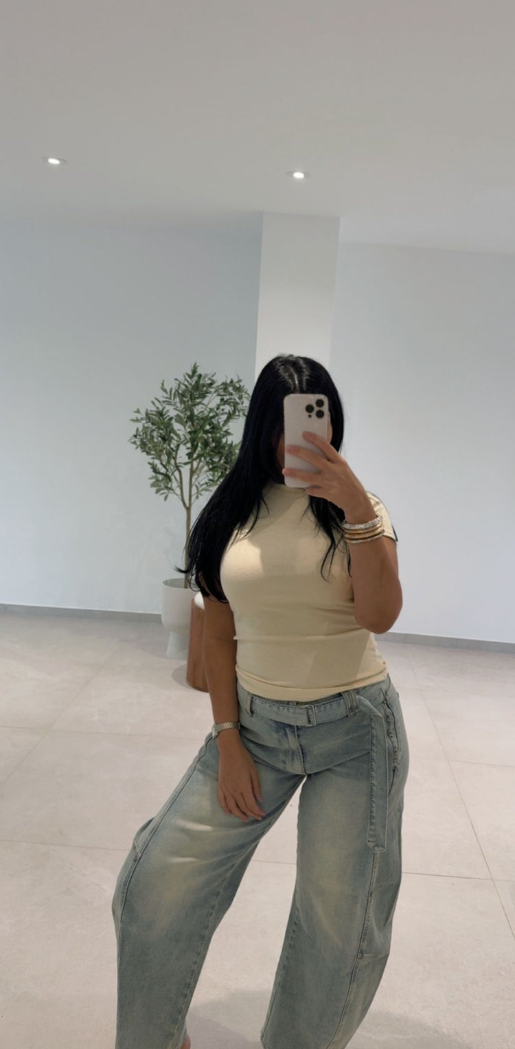 T SHIRT